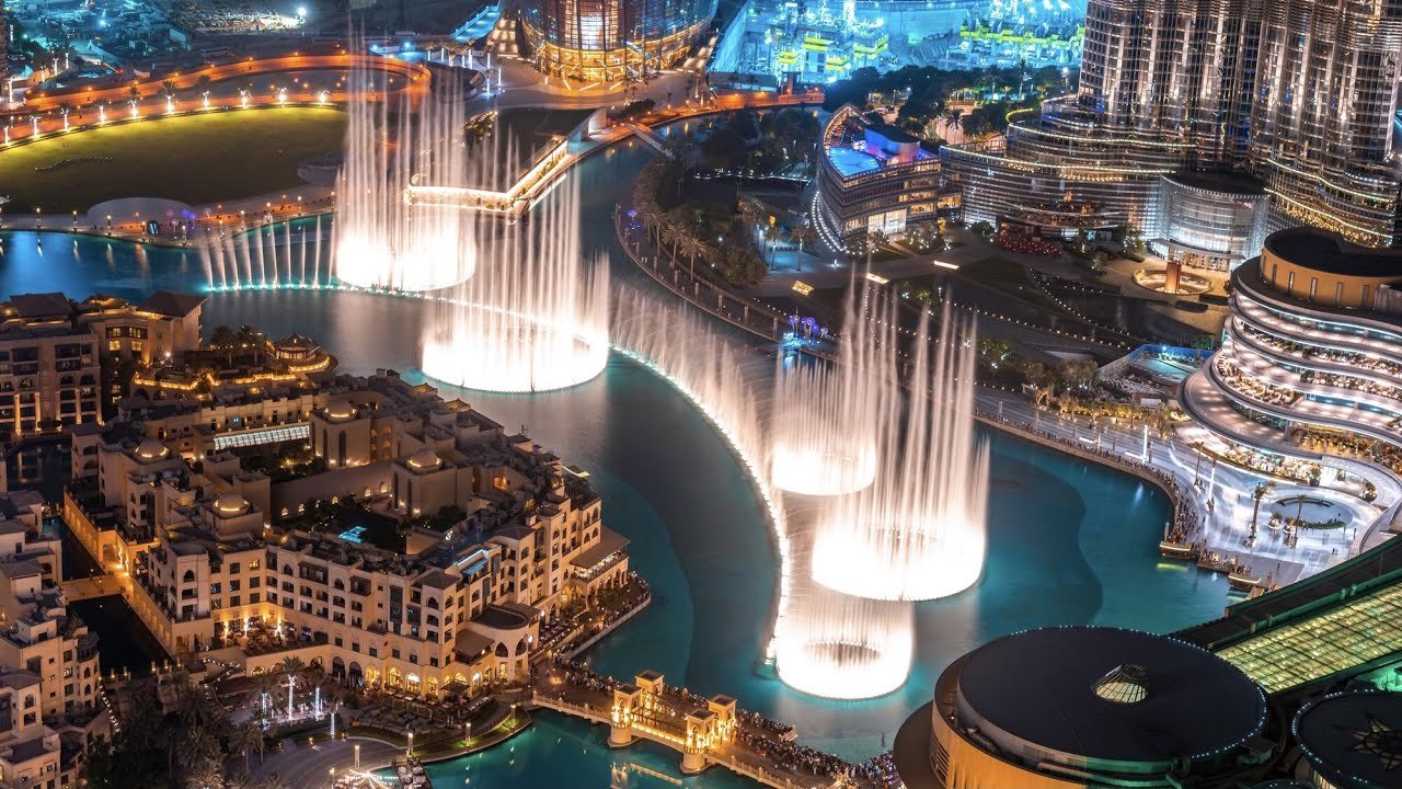 c) Fountain show, Dubai Mall