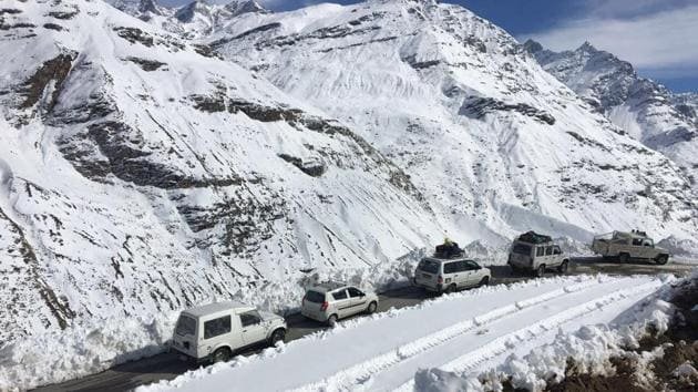 Rohtang La Pass, Manali (Union Taxi Exclude)